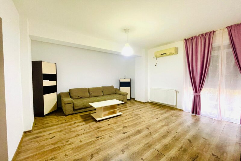 Dobroesti, apartament 3 camere, igienizat, et.1, 69 mp.