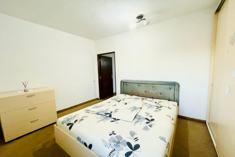 Dobroesti, apartament 3 camere, igienizat, et.1, 69 mp.